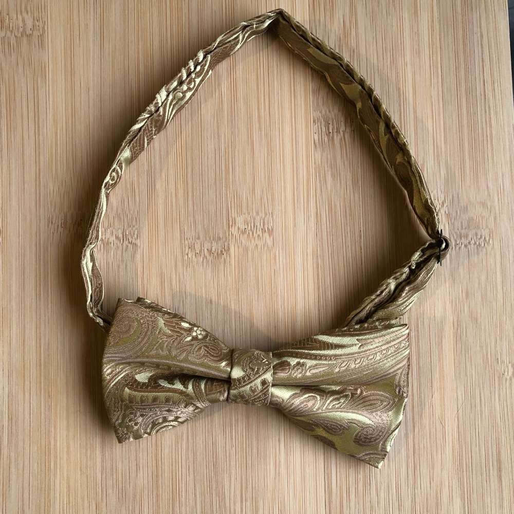 Brocade Bow Tie